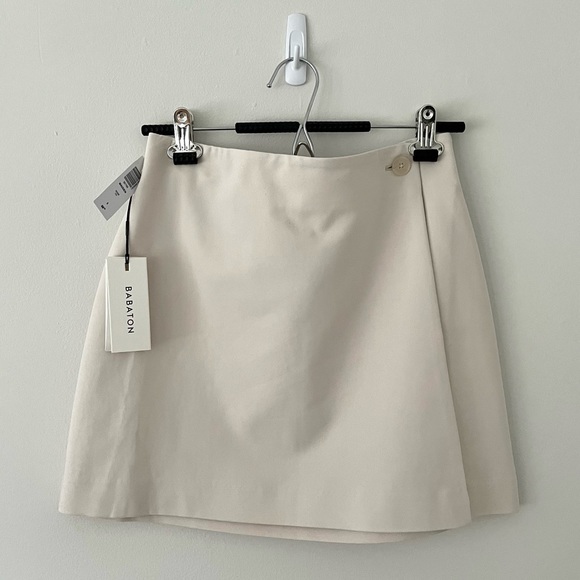 NWT Aritzia Babaton Madden Skirt - Picture 2 of 6